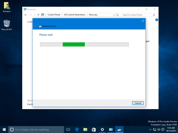 Windows 10 Control Panel create recovery drive progress