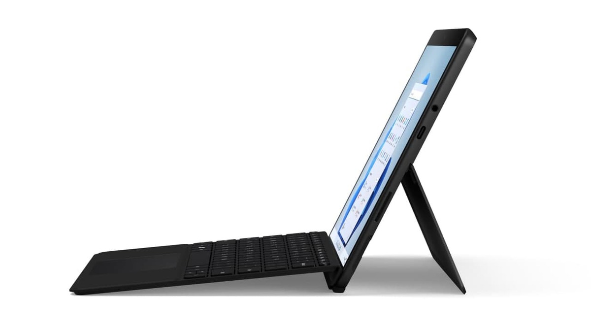 Surface Go 3 Black Matte 03